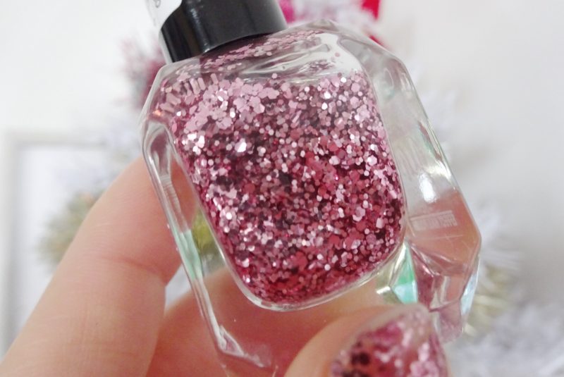 Sparkle This Season with Peel-Off Glitter Nails