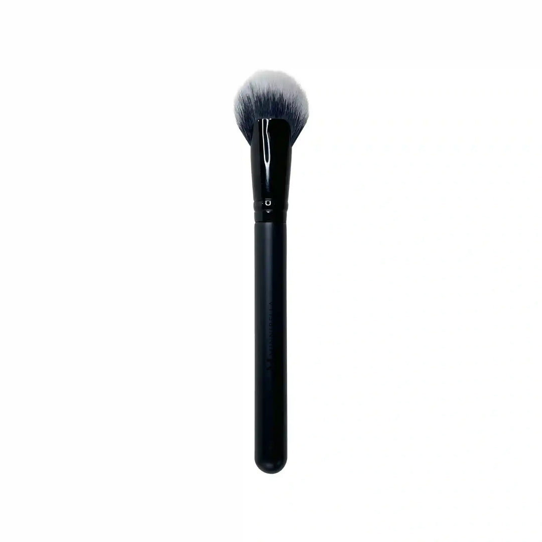 Chic and Cheek Fan Brush